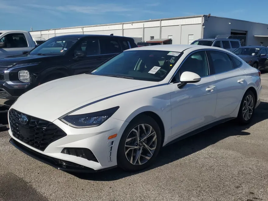 2021 Hyundai Sonata SEL photo 1