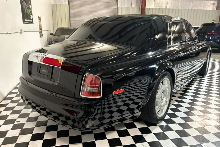 2004 Rolls Royce Phantom photo 1