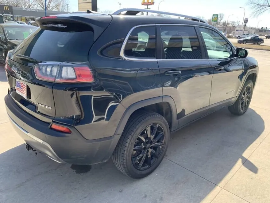 2019 Jeep Cherokee Limited photo 1