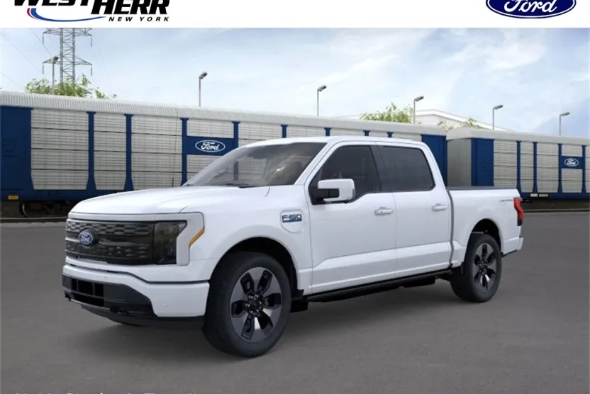 2025 Ford F-150 Lightning Platinum photo 1