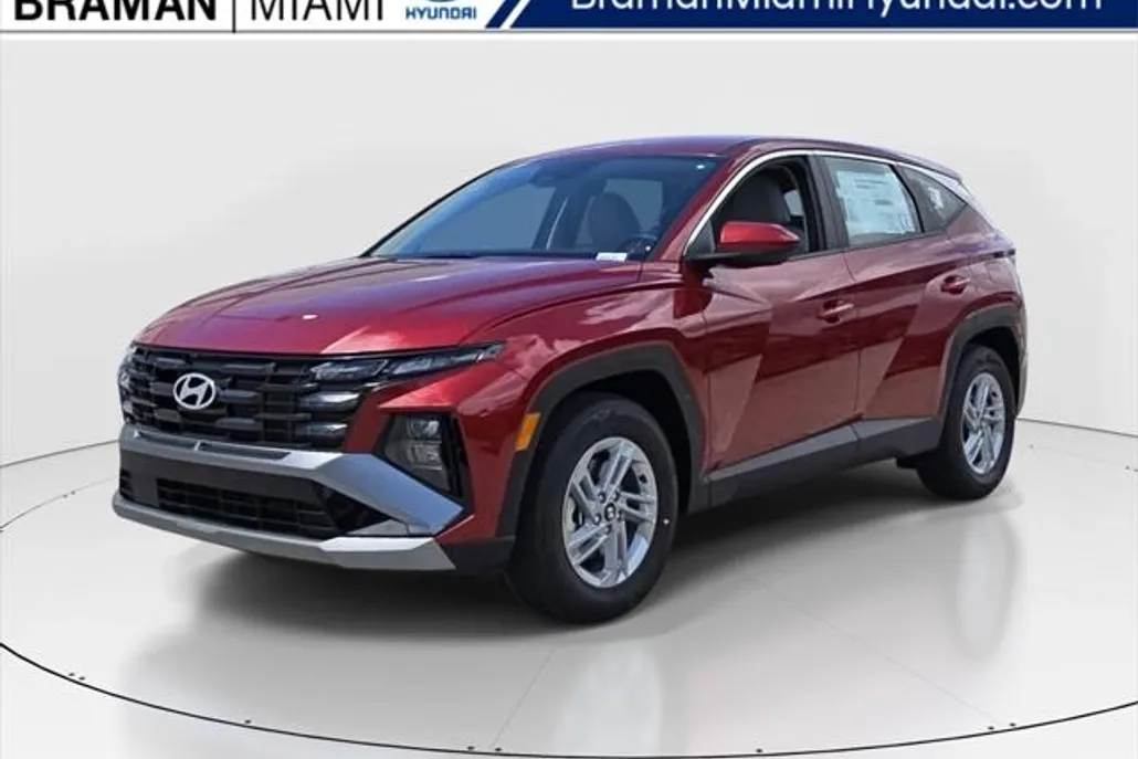 2025 Hyundai Tucson SE photo 1