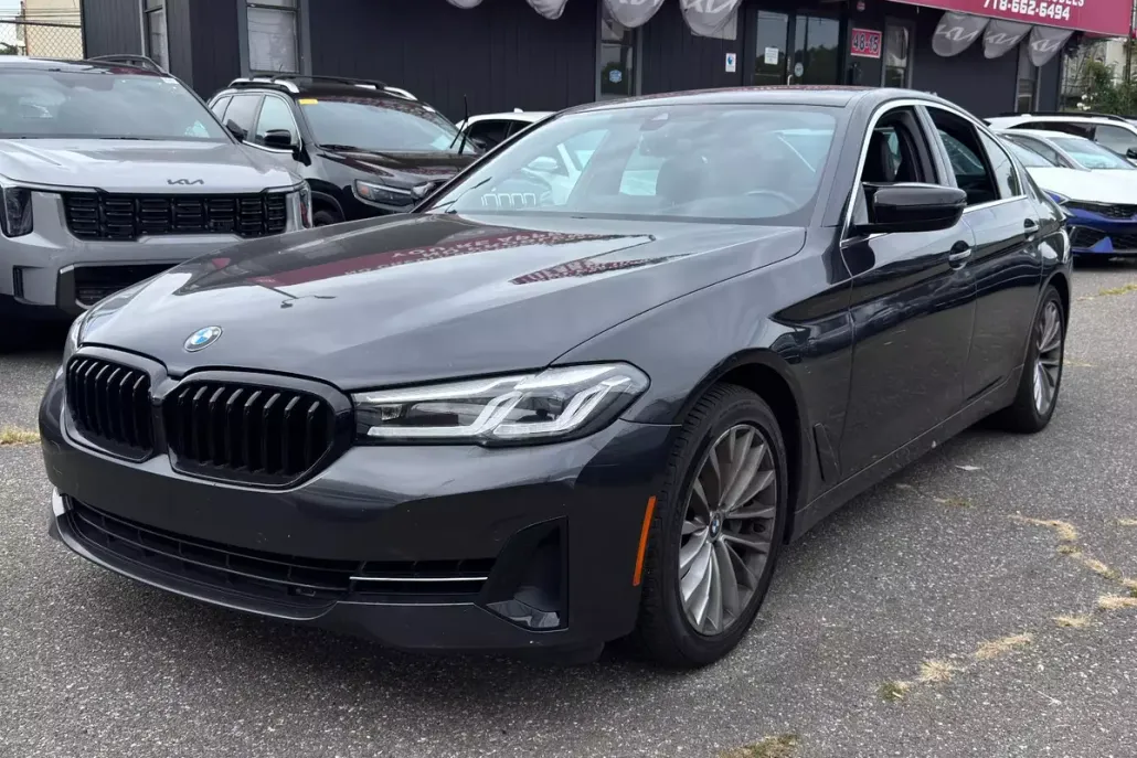 2022 Bmw 530i photo 1