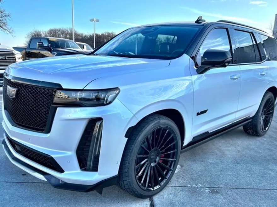 2024 Cadillac Escalade V-Series photo 1