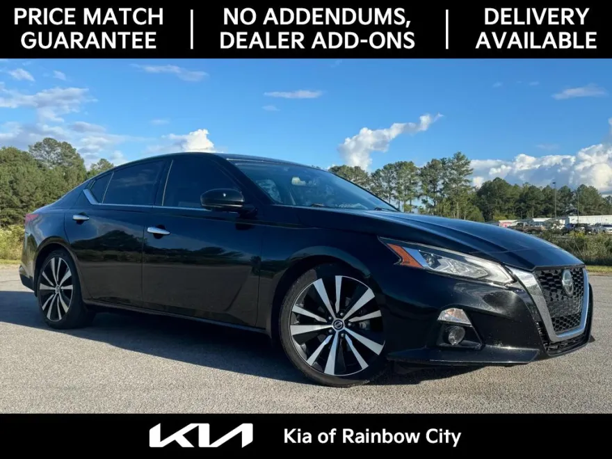 2020 Nissan Altima Platinum photo 1