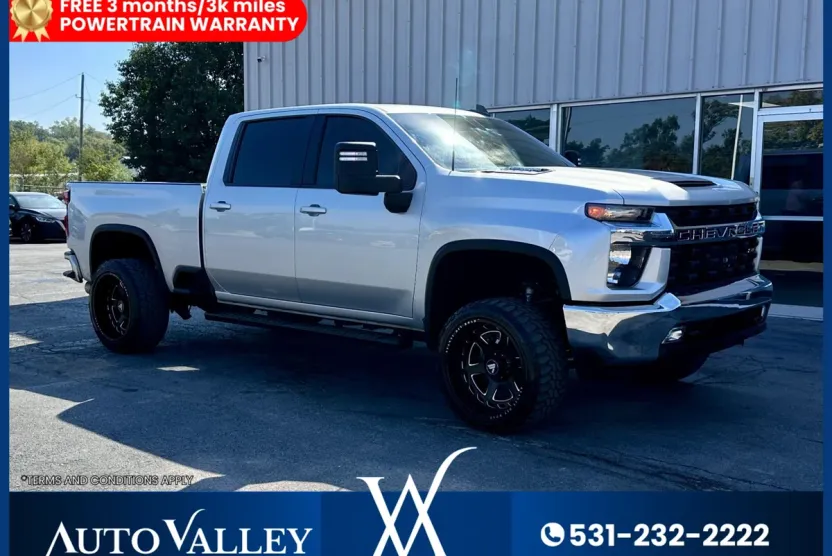 2021 Chevrolet Silverado 2500HD LT photo 1