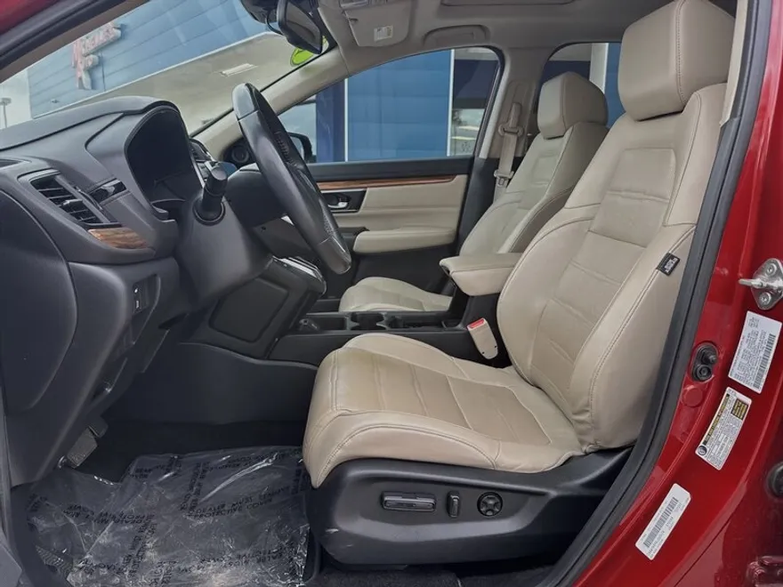 2019 Honda CR-V Touring photo 1