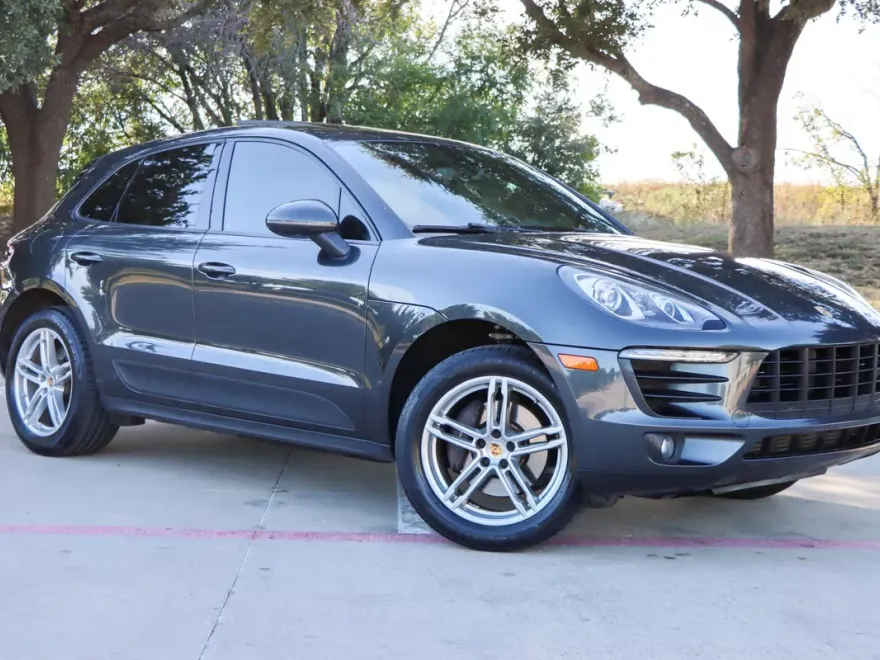 2017 Porsche Macan photo 1