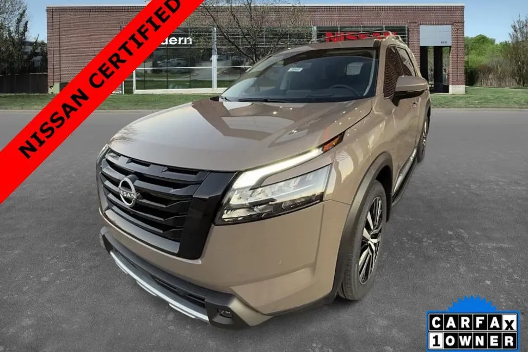 2025 Nissan Pathfinder Platinum photo 1