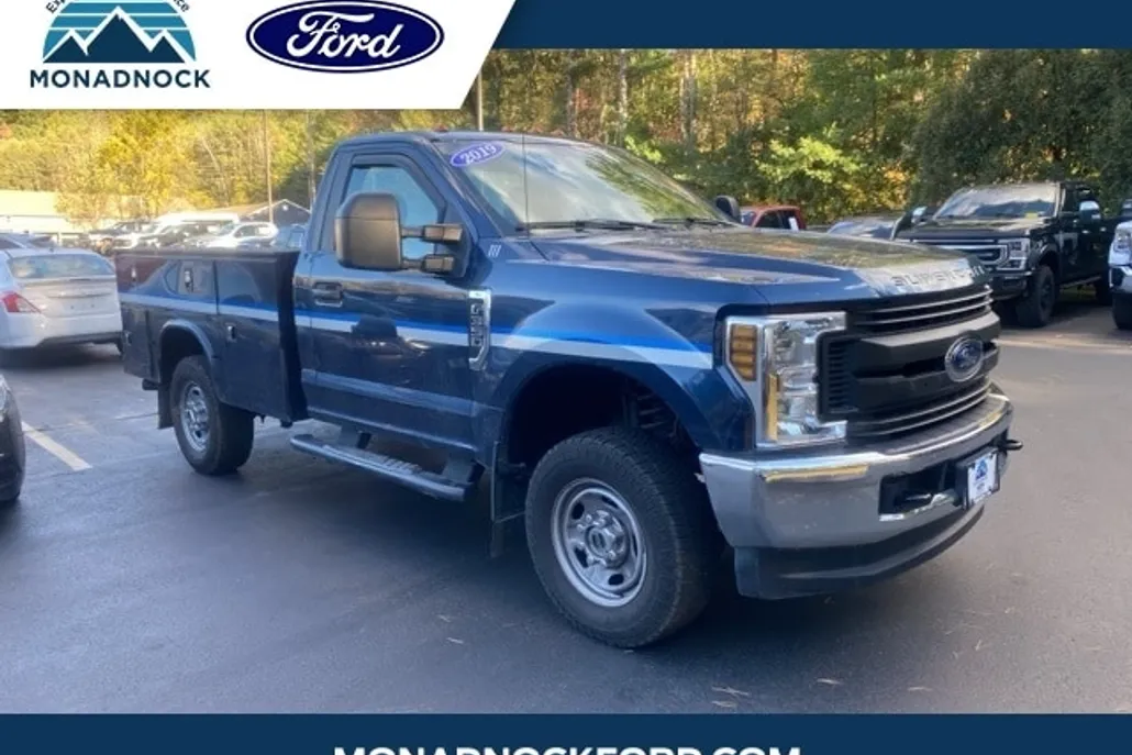 2019 Ford F-350 XL photo 1