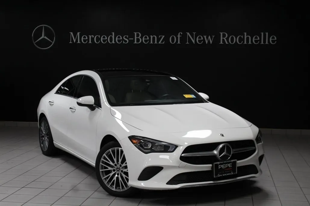 2022 Mercedes Benz CLA 250 photo 1
