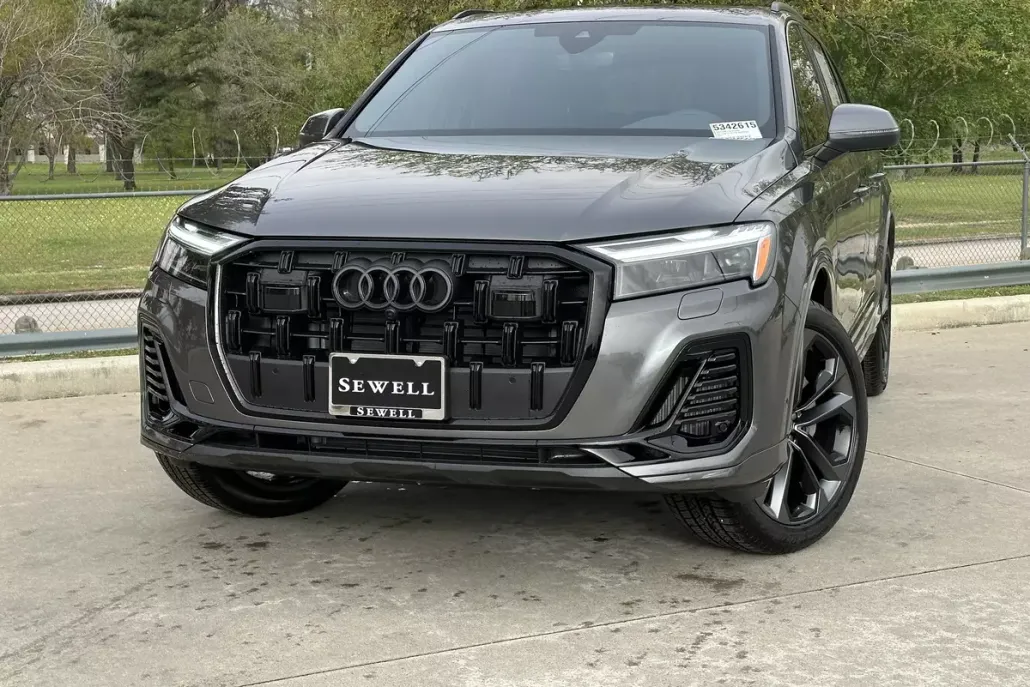 2025 Audi Q7 55 Premium photo 1