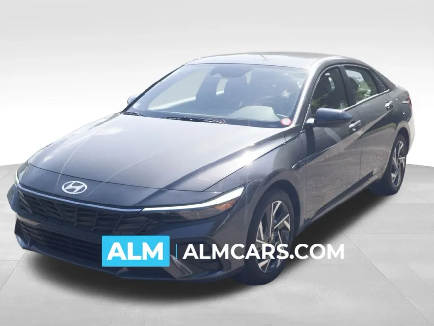 2025 Hyundai Elantra SEL Sport photo 1