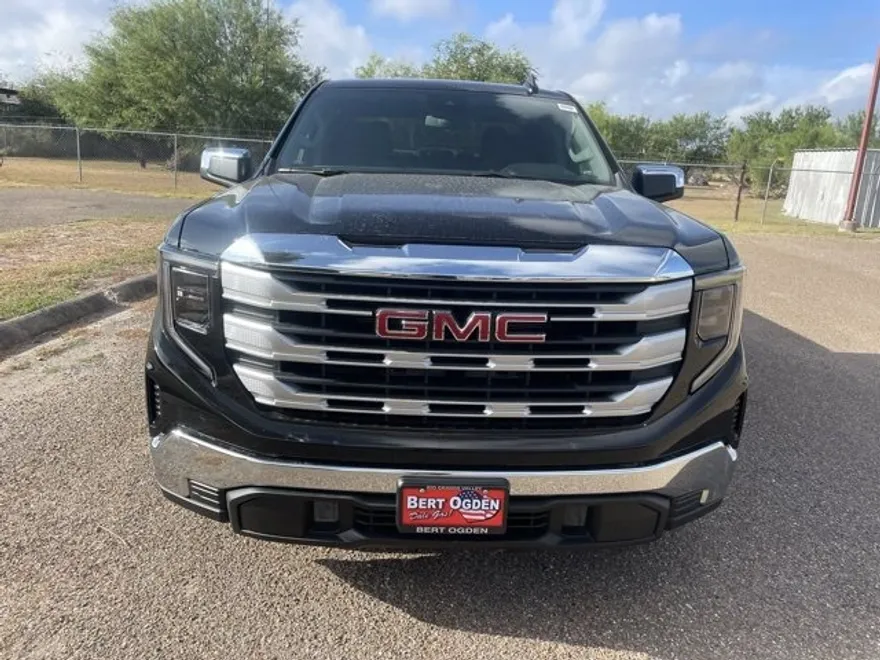 2026 Gmc Sierra 1500 SLE photo 1