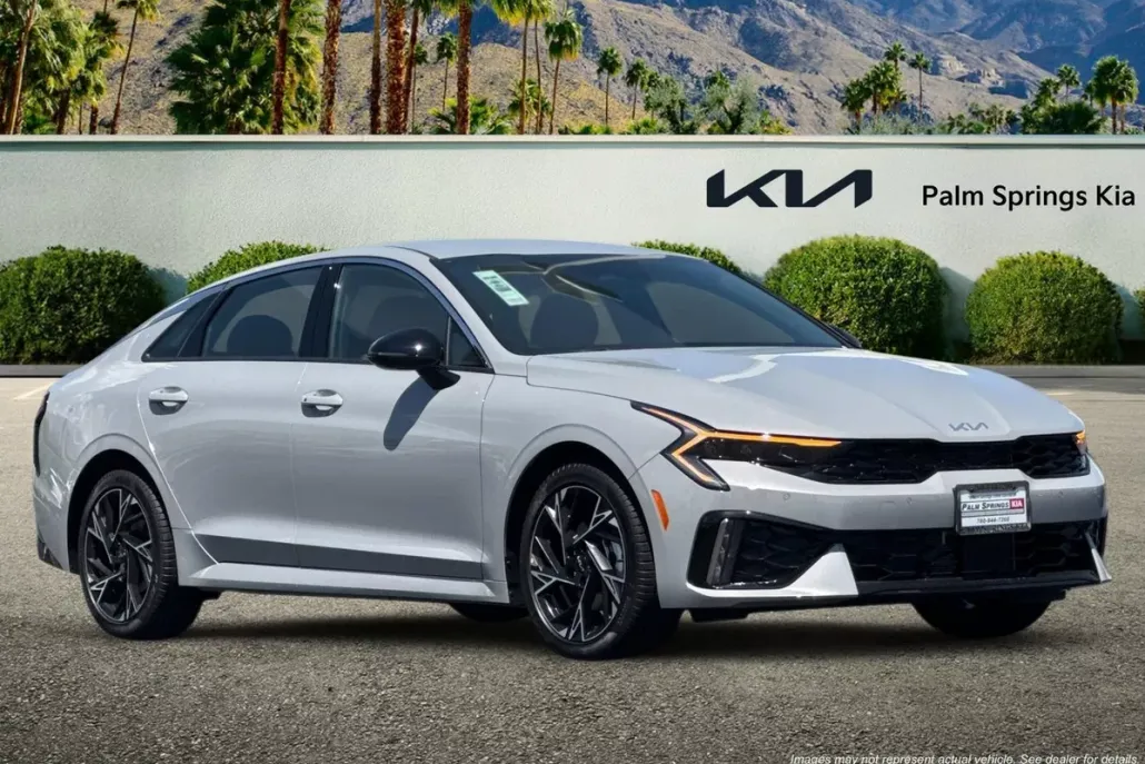 2026 Kia K5 GT-Line photo 1