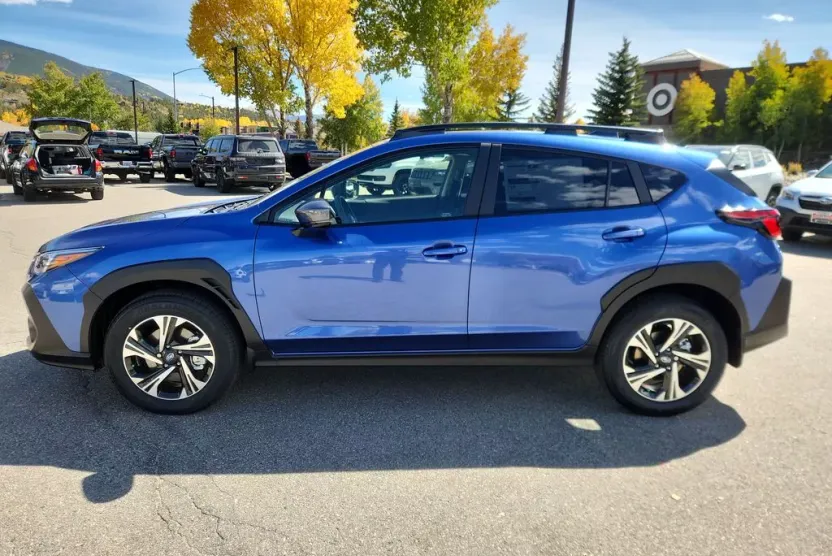 2025 Subaru Crosstrek Premium photo 1