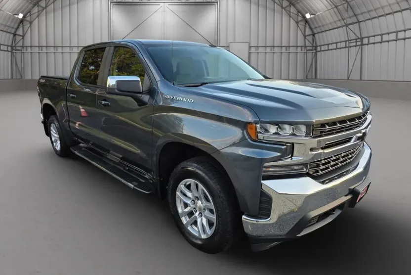 2019 Chevrolet Silverado 1500 LT photo 1