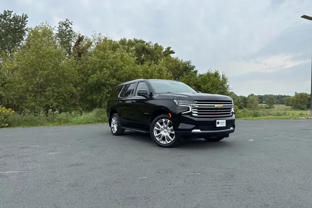 2024 Chevrolet Tahoe High Country photo 1