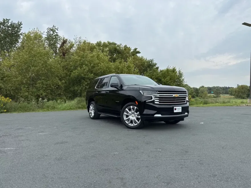 2024 Chevrolet Tahoe High Country photo 1