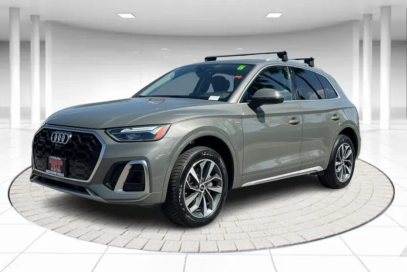 2023 Audi Q5 45 S line Premium photo 1