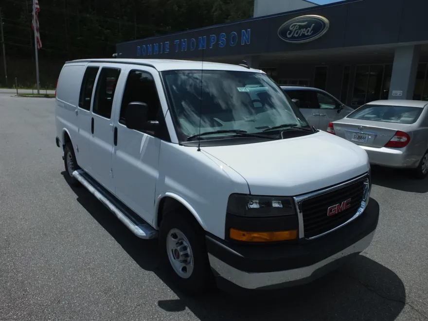 2023 Gmc Savana 2500 Cargo photo 1