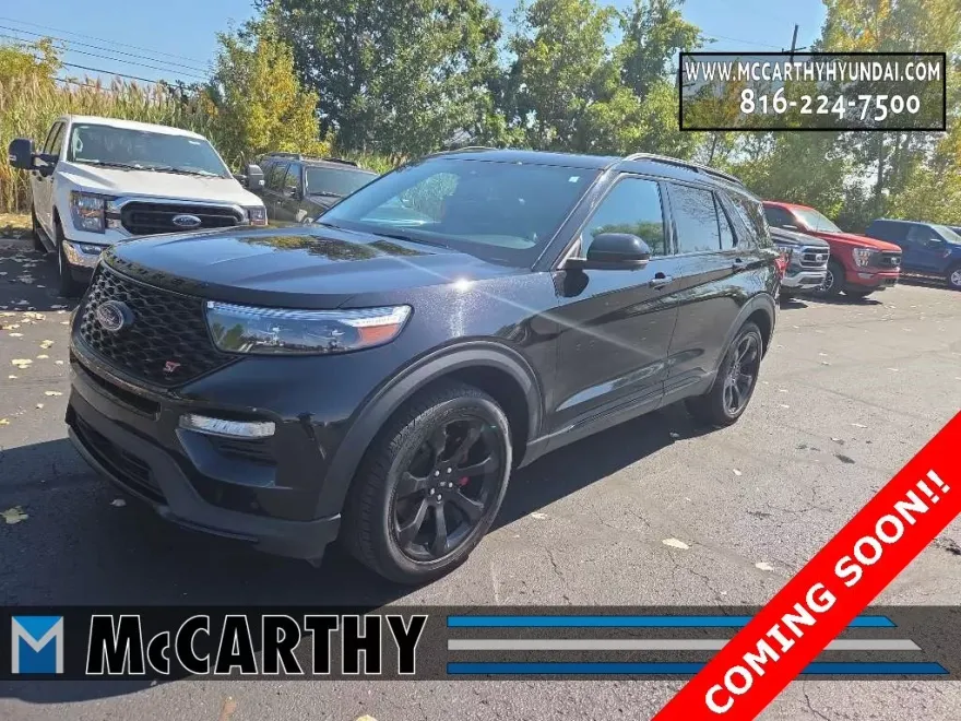 2023 Ford Explorer ST photo 1