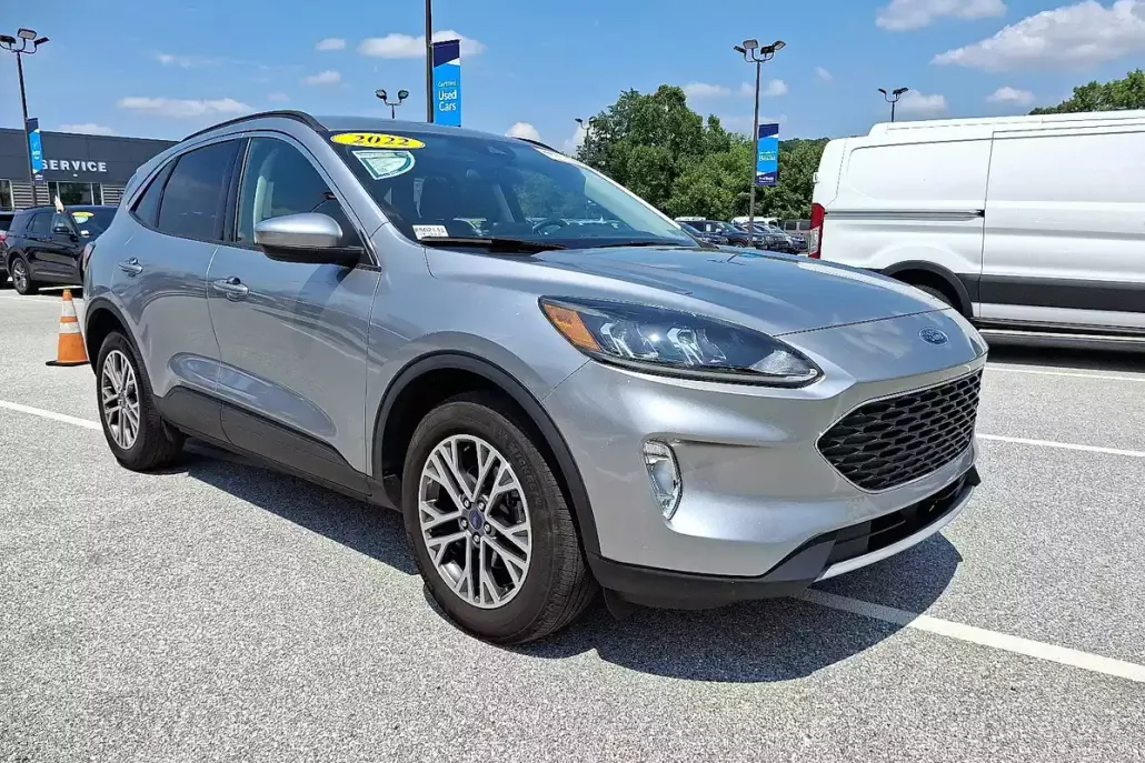 2022 Ford Escape SEL photo 1
