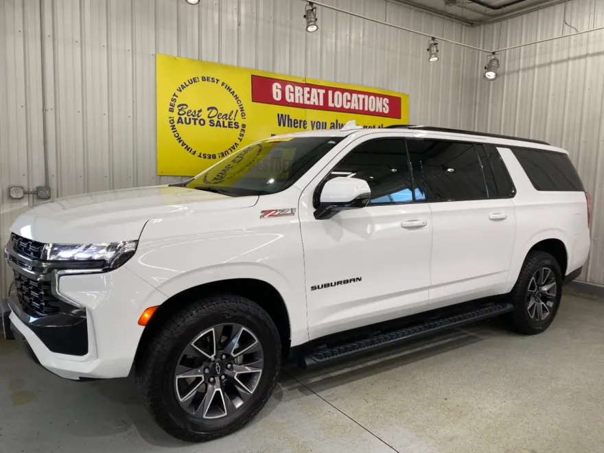 2021 Chevrolet Suburban Z71 photo 1