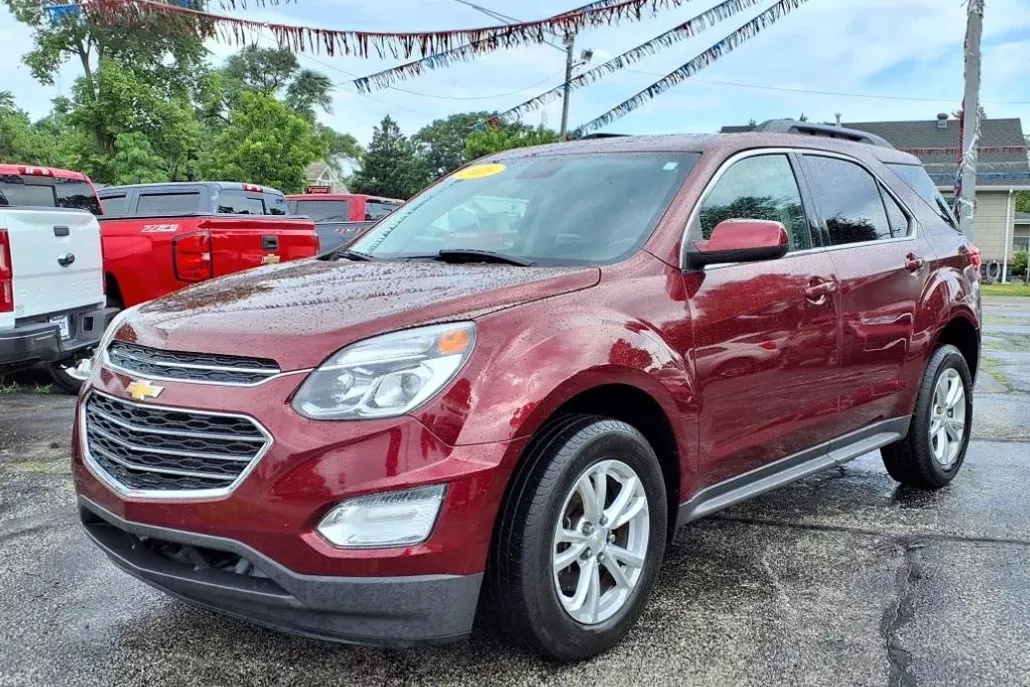 2016 Chevrolet Equinox LT photo 1