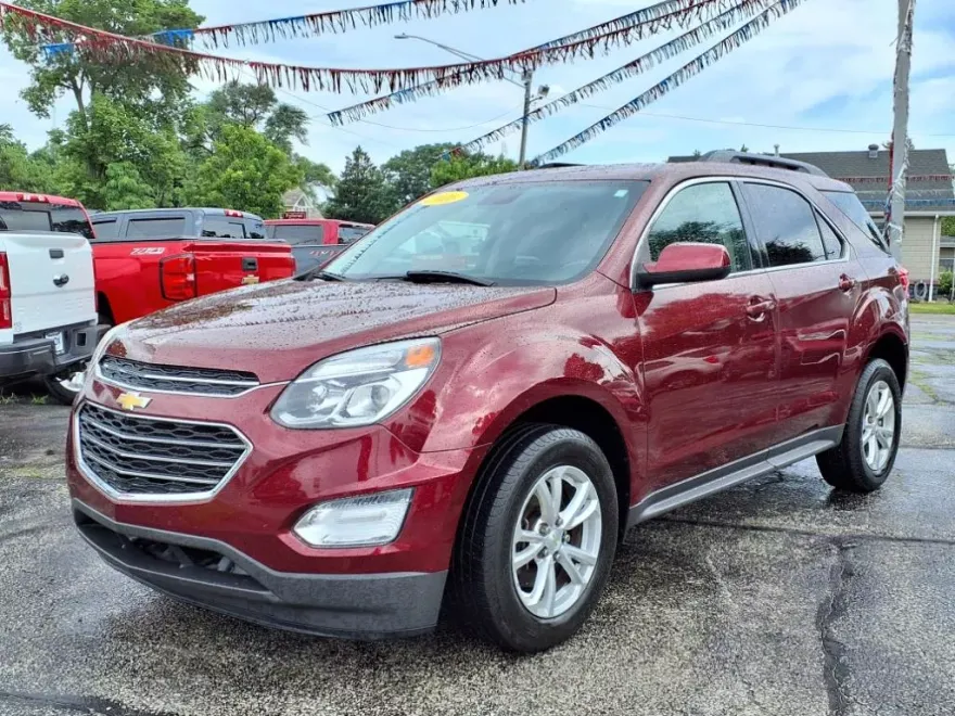 2016 Chevrolet Equinox LT photo 1