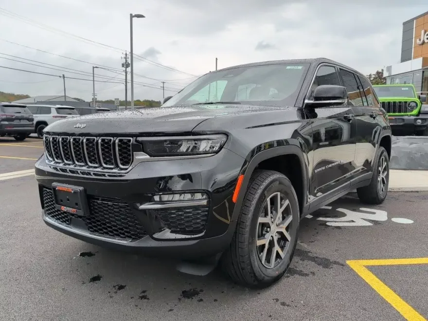 2025 Jeep Grand Cherokee Limited photo 1