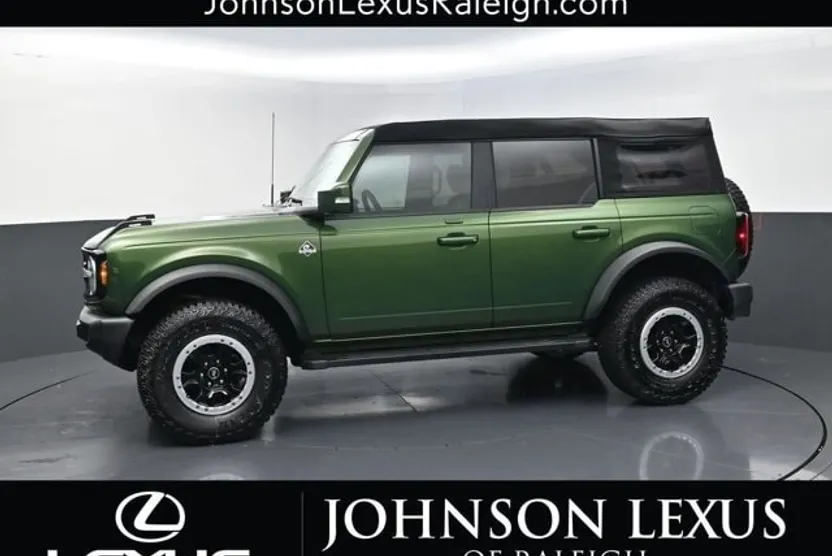 2023 Ford Bronco Outer Banks photo 1