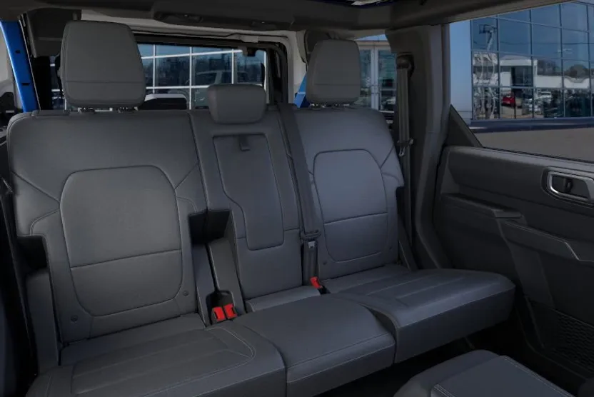 2025 Ford Bronco Badlands photo 1