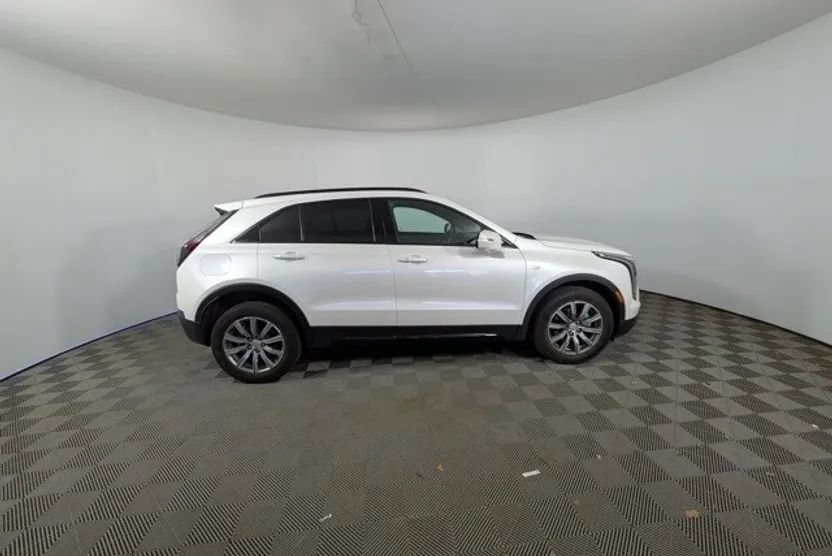 2023 Cadillac XT4 Sport photo 1