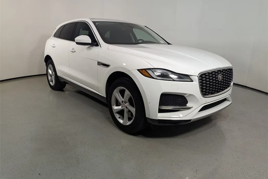 2023 Jaguar F-PACE P250 S photo 1