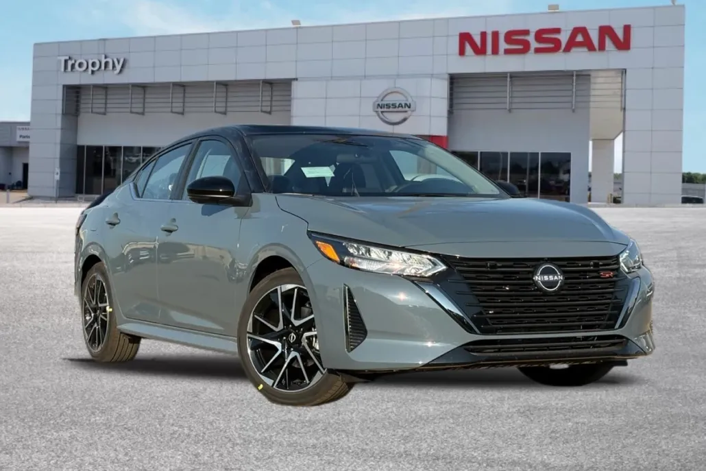 2025 Nissan Sentra SR photo 1