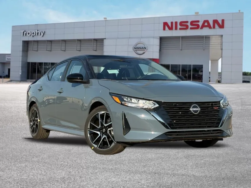 2025 Nissan Sentra SR photo 1
