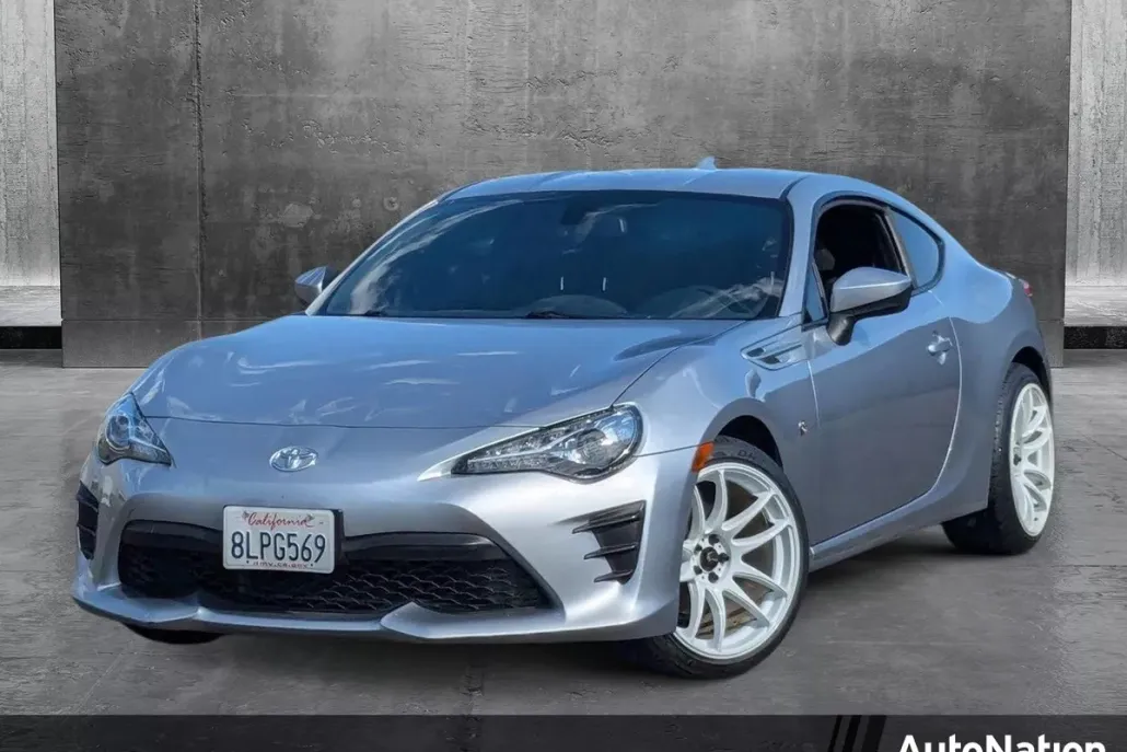 2019 Toyota GR86 Base photo 1