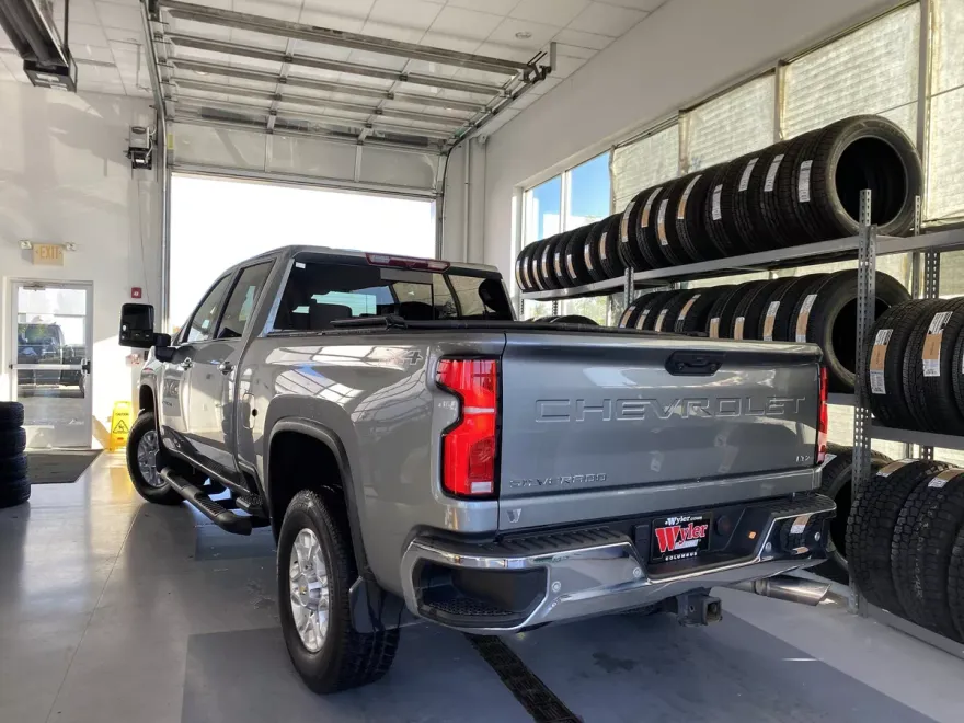 2024 Chevrolet Silverado 2500HD LTZ photo 1