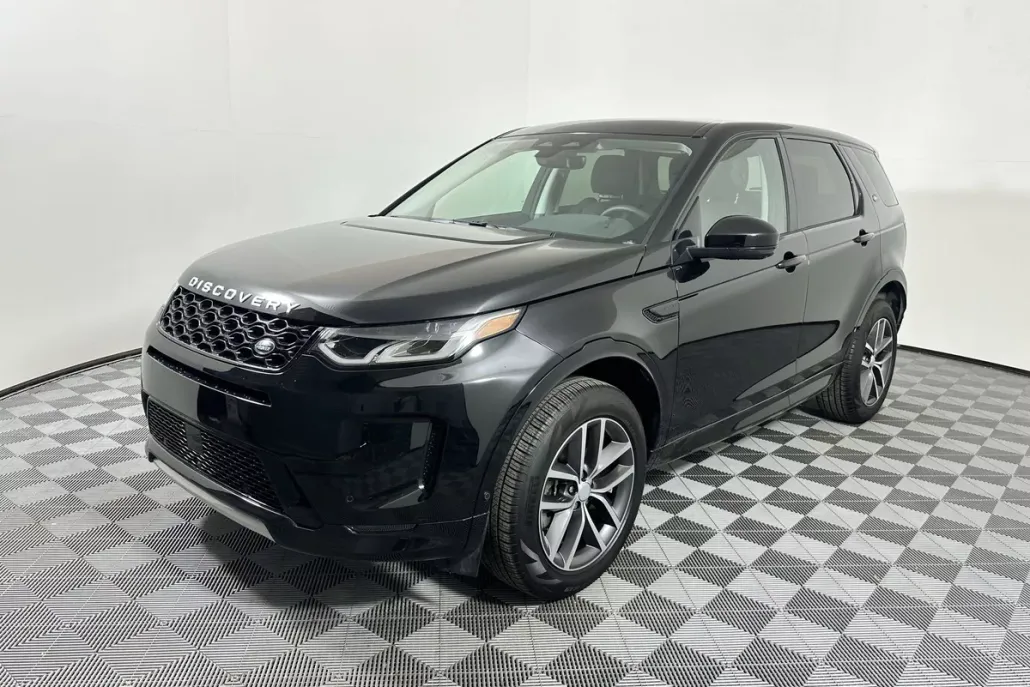 2025 Land Rover Discovery Sport S photo 1