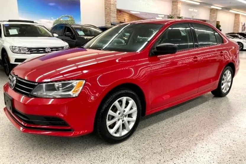 2015 Volkswagen Jetta 1.8T SE photo 1