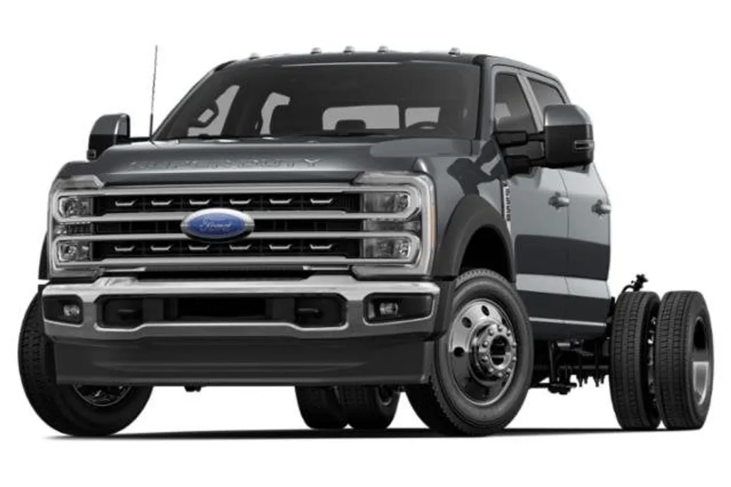 2025 Ford F-450 photo 1
