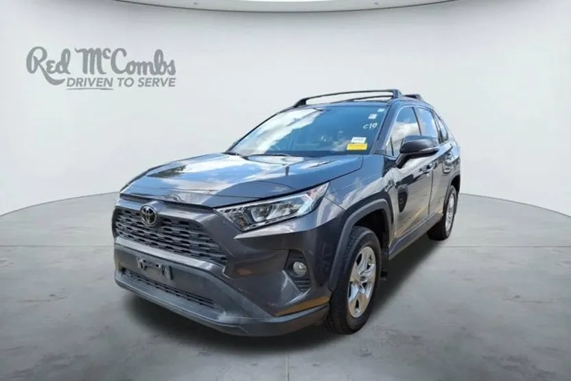 2021 Toyota RAV4 XLE Premium photo 1