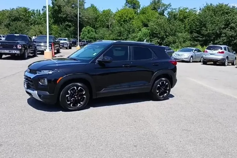 2022 Chevrolet Trailblazer LT photo 1