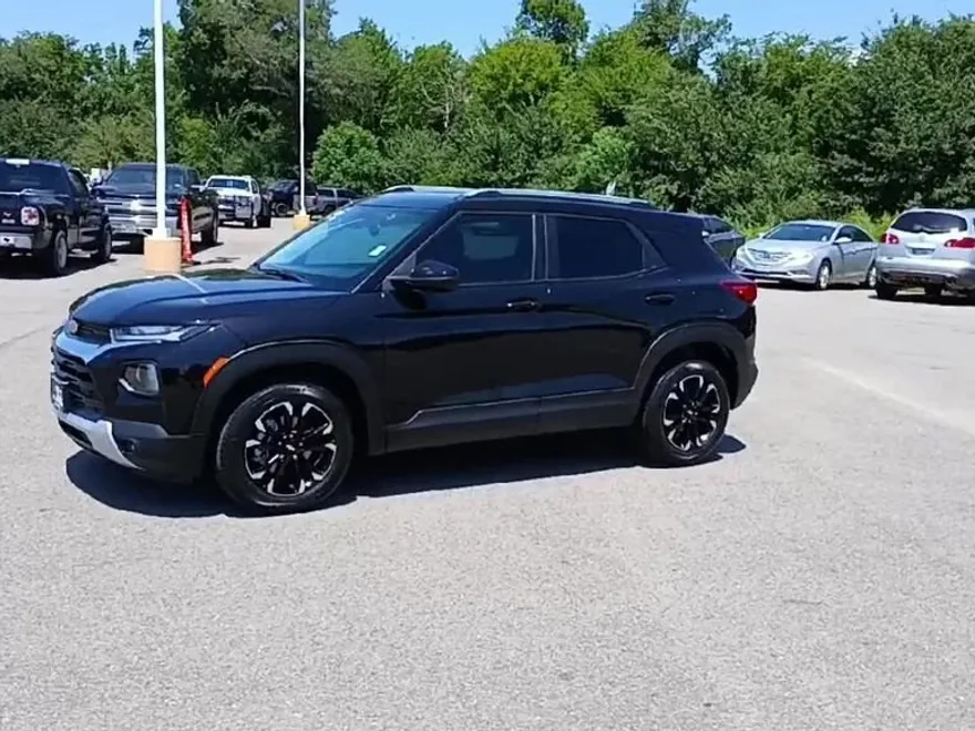 2022 Chevrolet Trailblazer LT photo 1