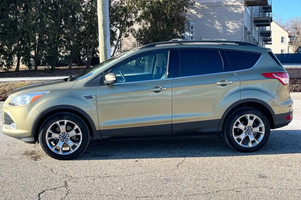 2013 Ford Escape SEL photo 1