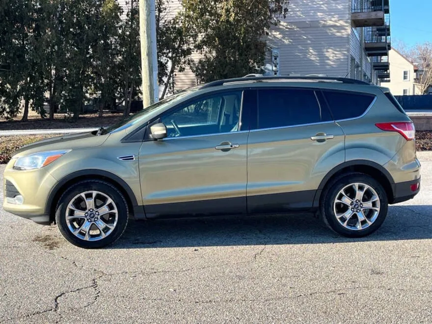 2013 Ford Escape SEL photo 1