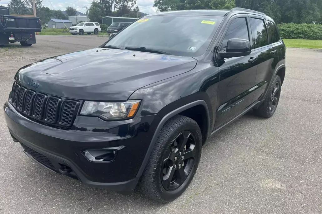2020 Jeep Grand Cherokee Upland photo 1