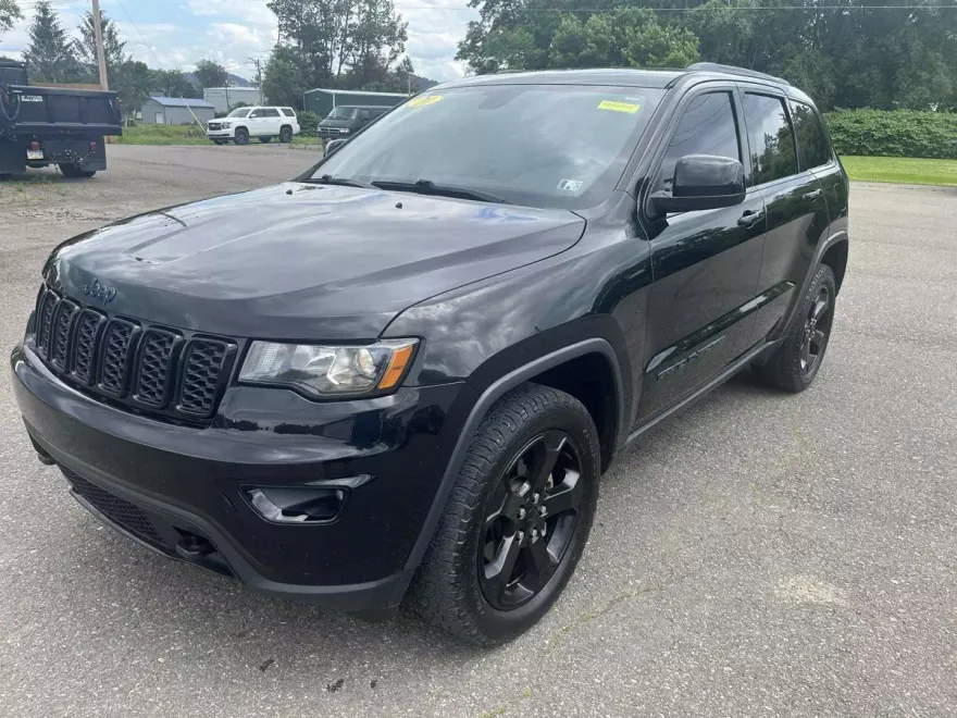 2020 Jeep Grand Cherokee Upland photo 1
