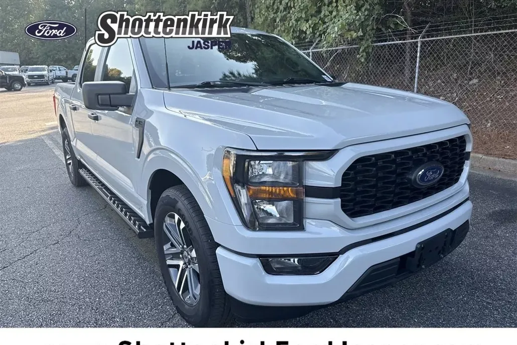 2023 Ford F-150 XL photo 1