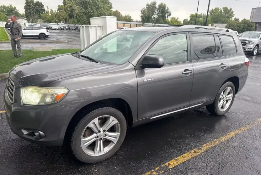 2008 Toyota Highlander Sport photo 1